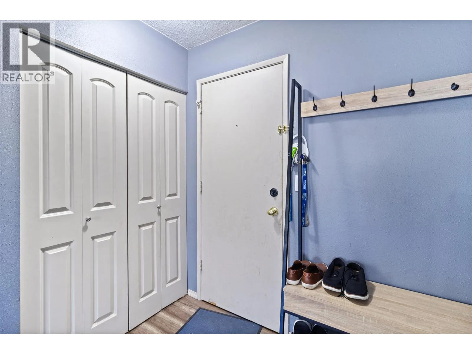 555 DALGLEISH Drive Unit# 202