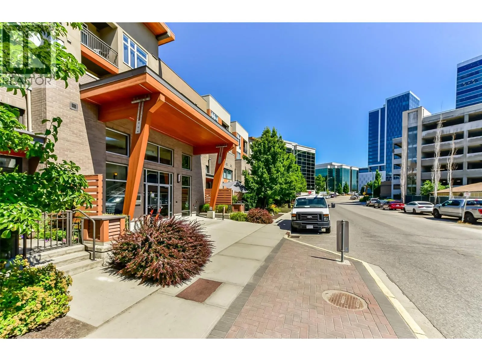 1550 Dickson Avenue Unit# 303