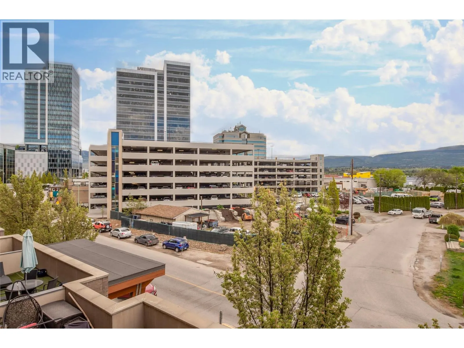 1550 Dickson Avenue Unit# 303