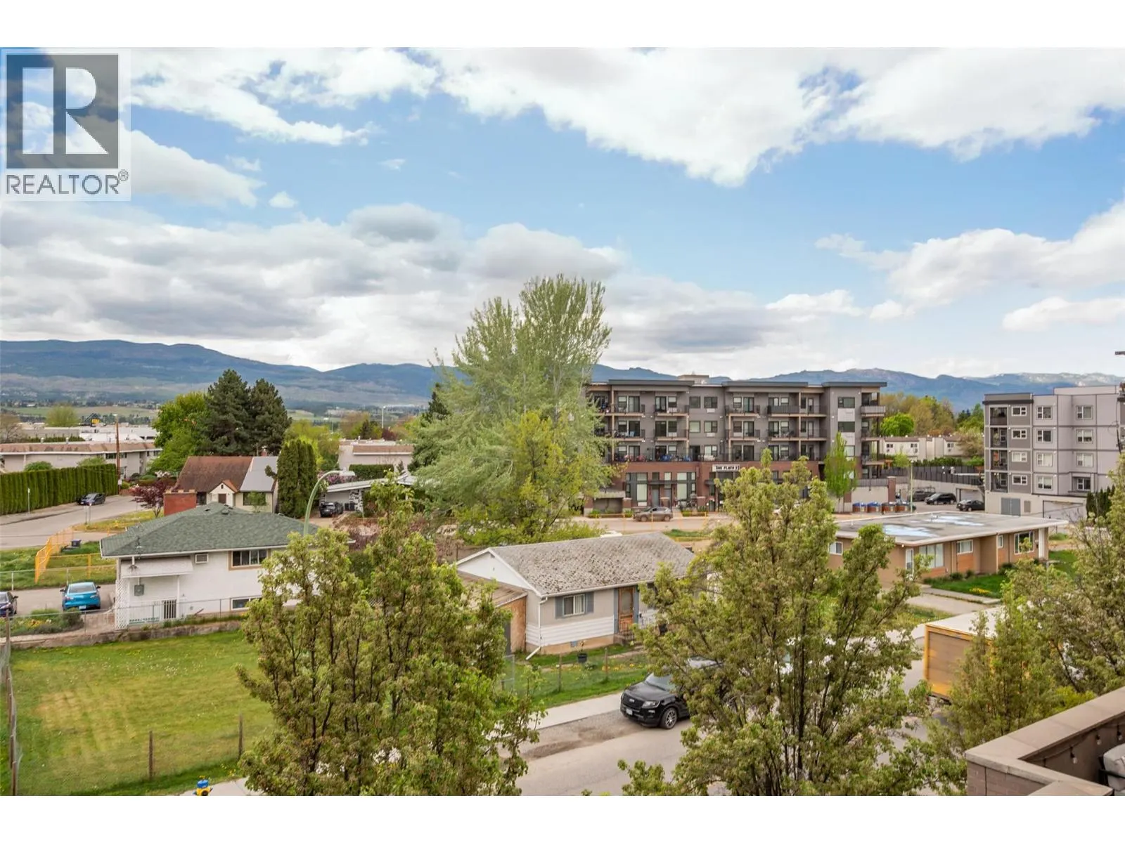 1550 Dickson Avenue Unit# 303