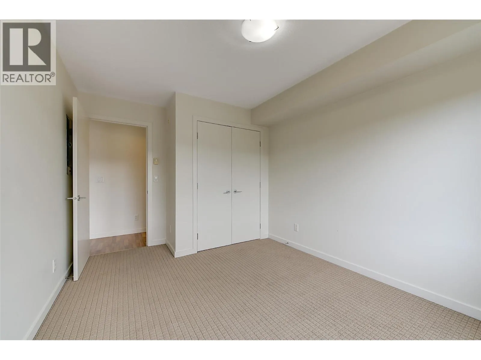 1550 Dickson Avenue Unit# 303