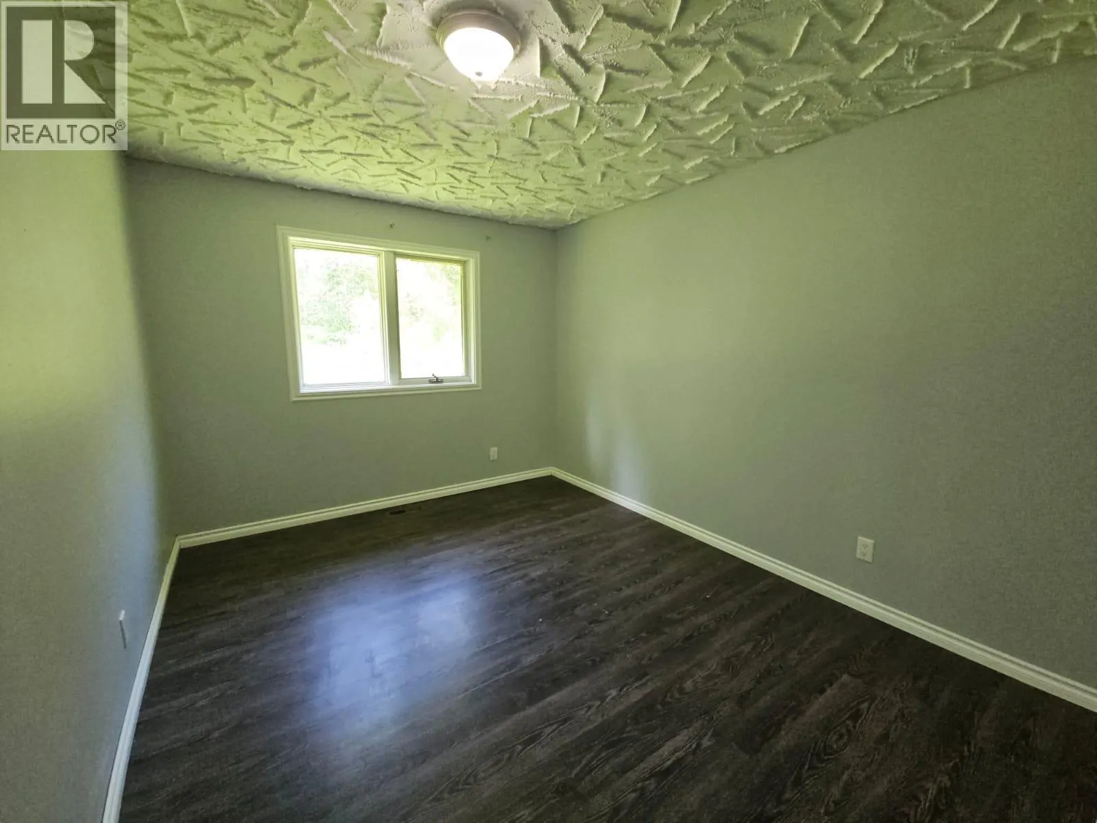 3511 Spruce Road