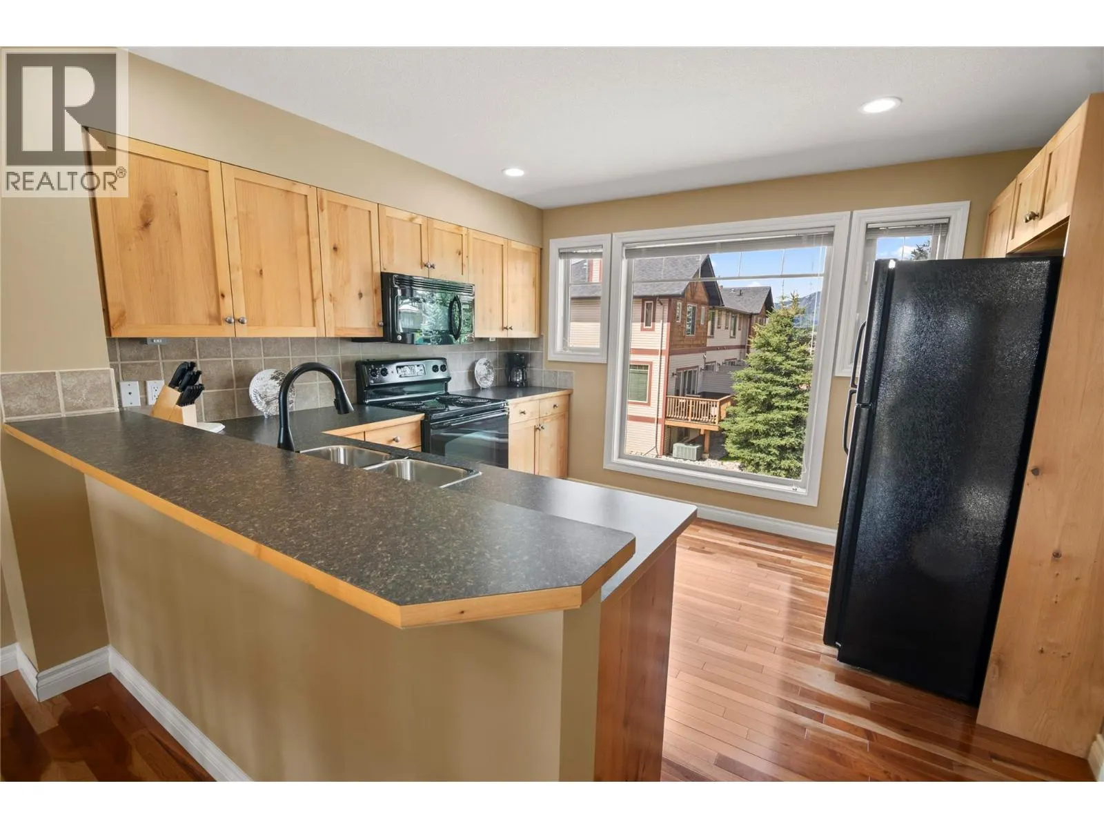 4878 Ridge Road Unit# 18