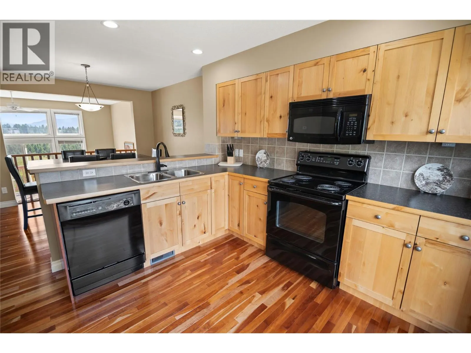 4878 Ridge Road Unit# 18