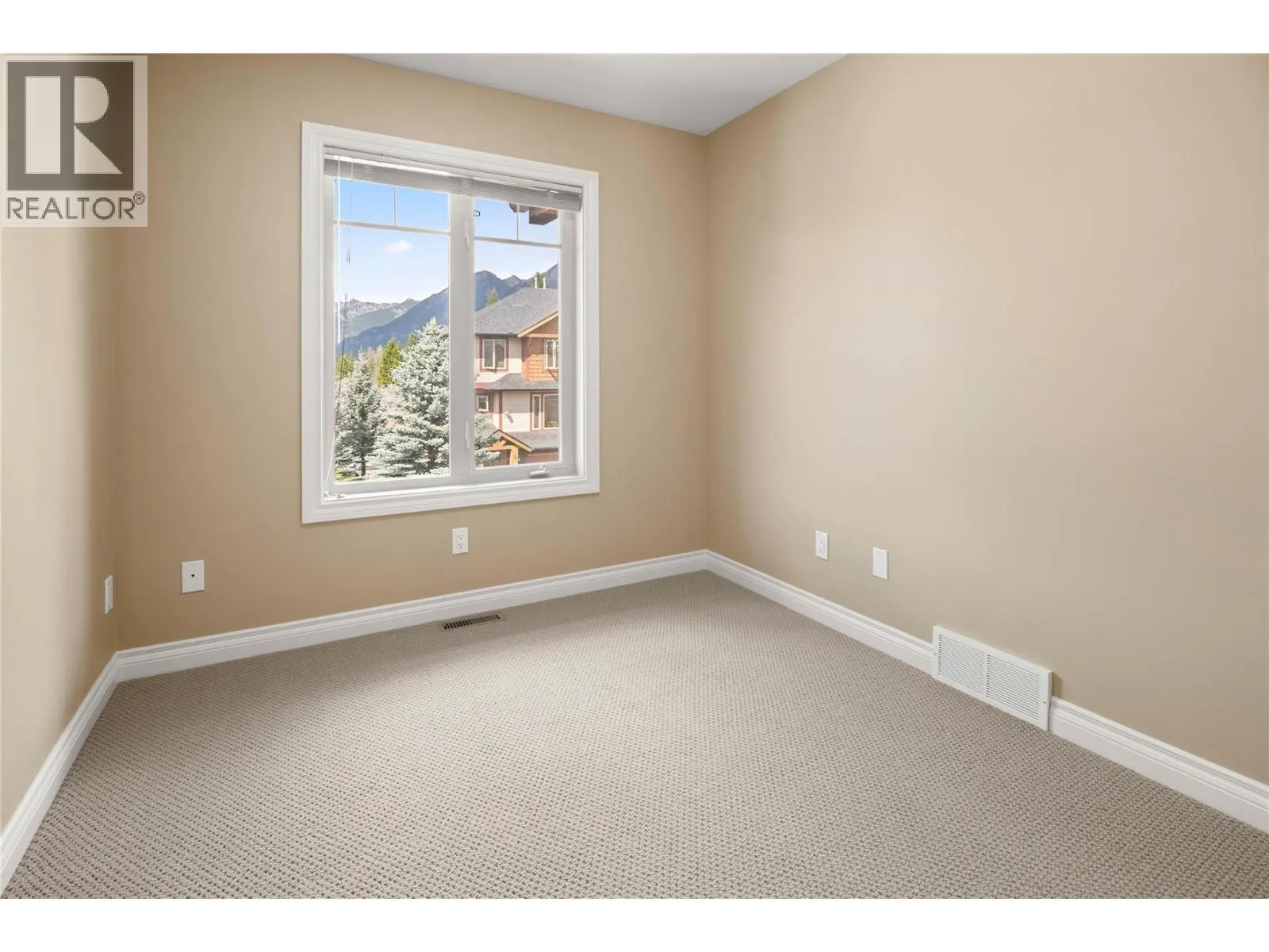 4878 Ridge Road Unit# 18