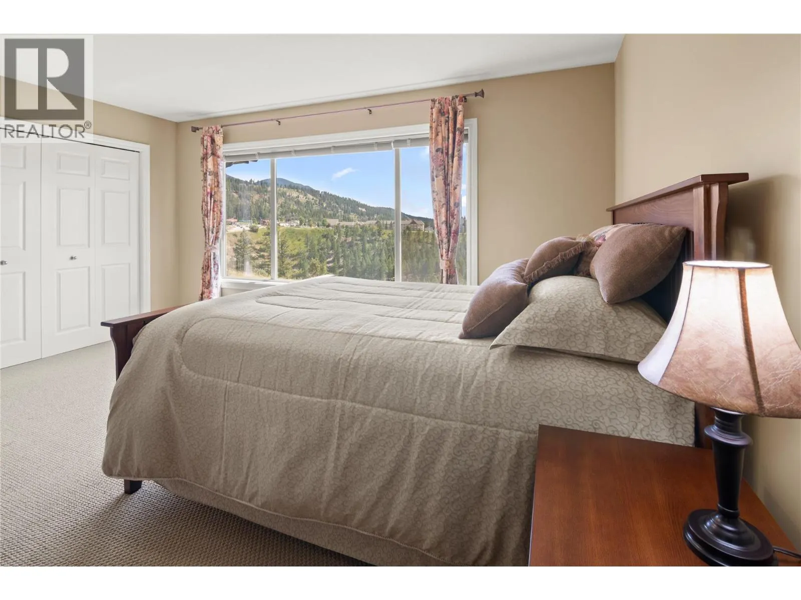 4878 Ridge Road Unit# 18