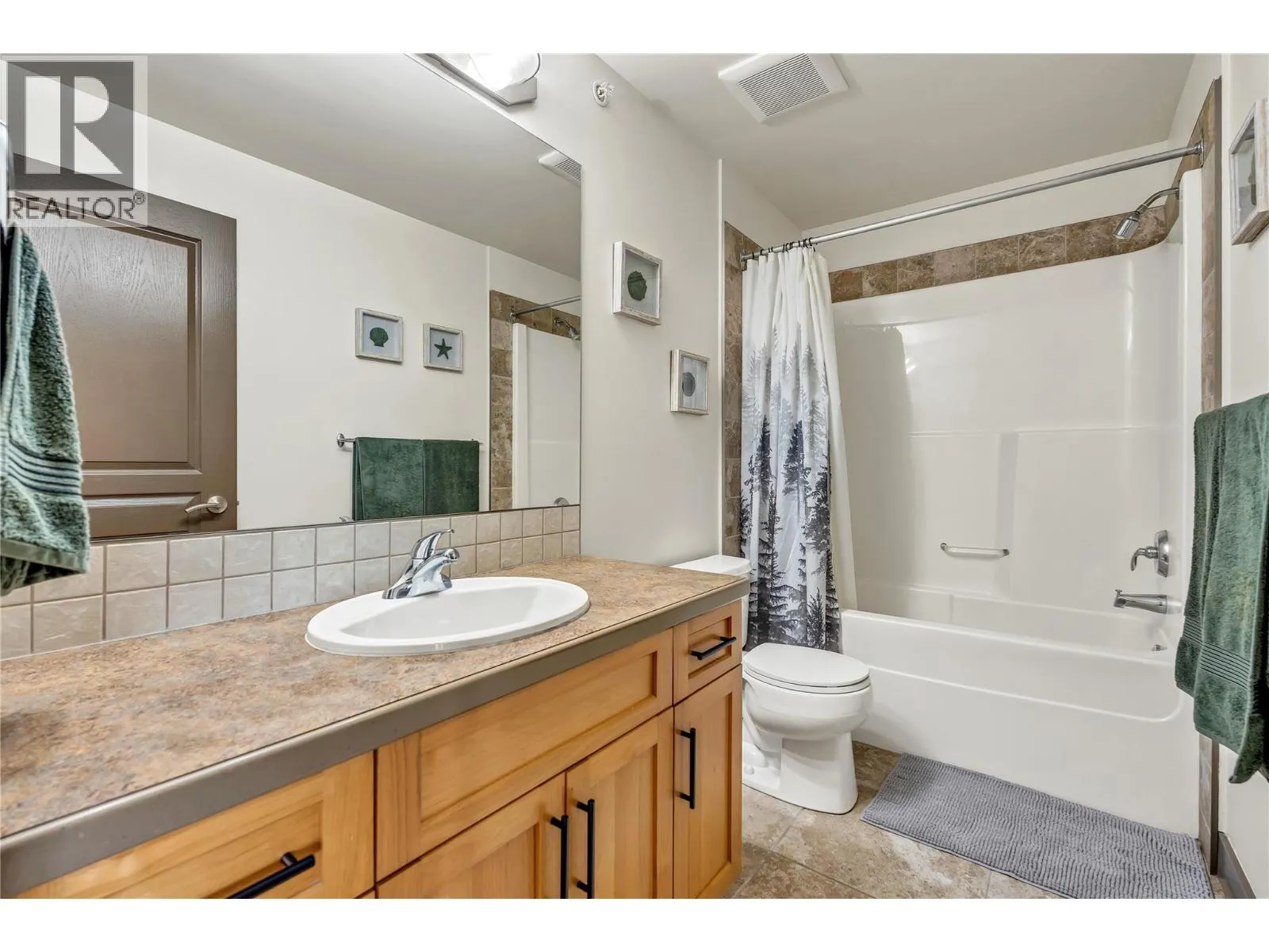 873 FORESTBROOK Drive Unit# 402
