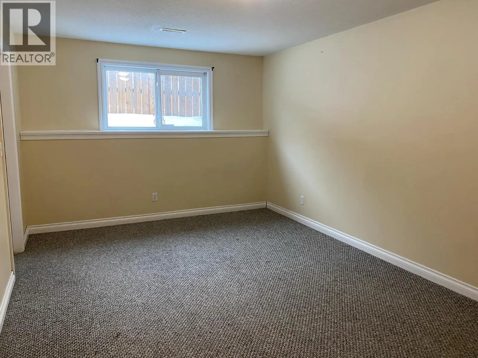 9636 15 Street Unit# 2