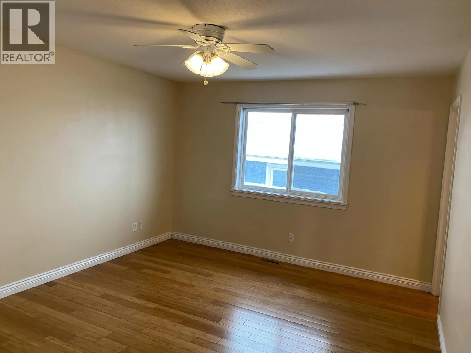 9636 15 Street Unit# 2