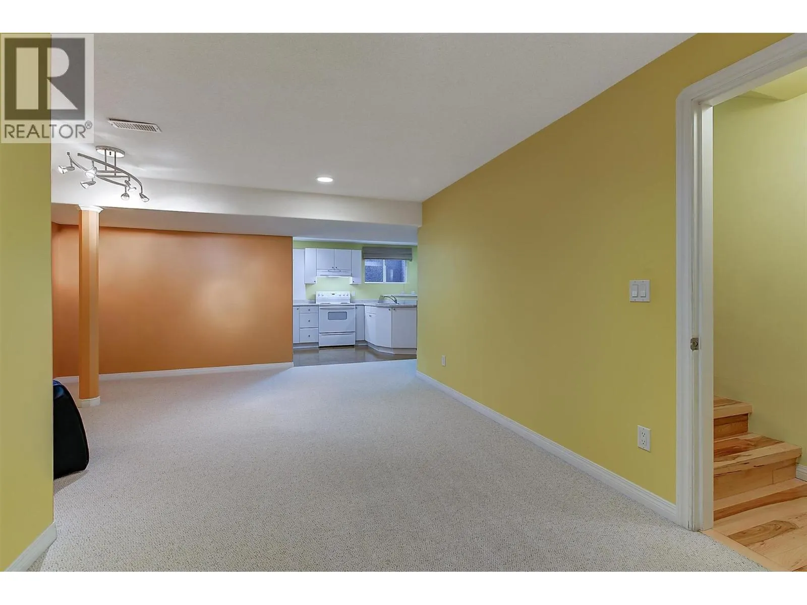 1188 Houghton Road Unit# 123