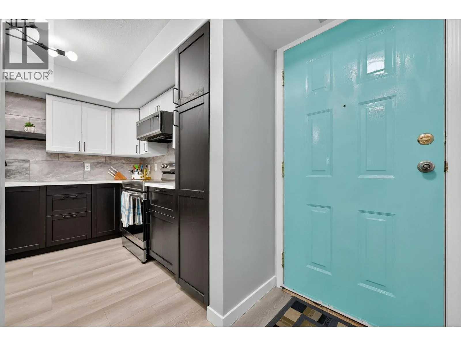 3115 De Montreuil Court Unit# 105