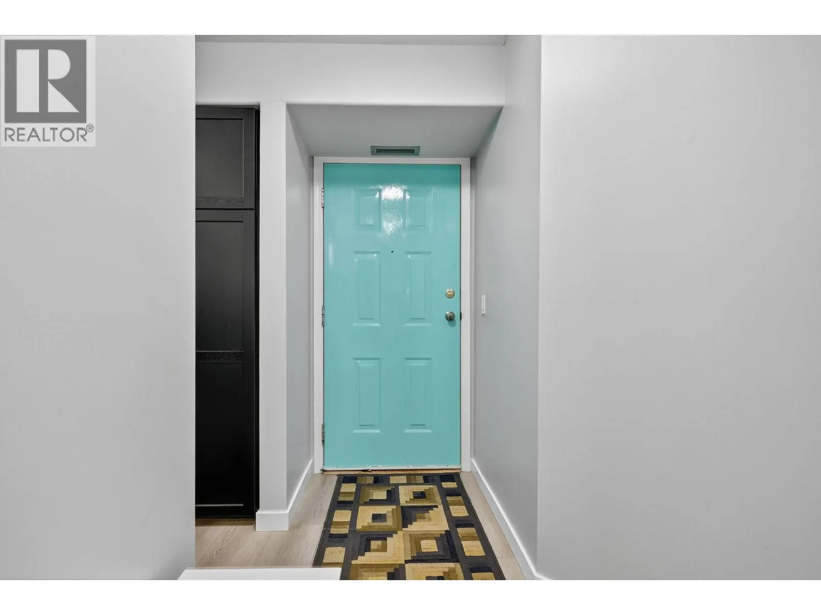 3115 De Montreuil Court Unit# 105