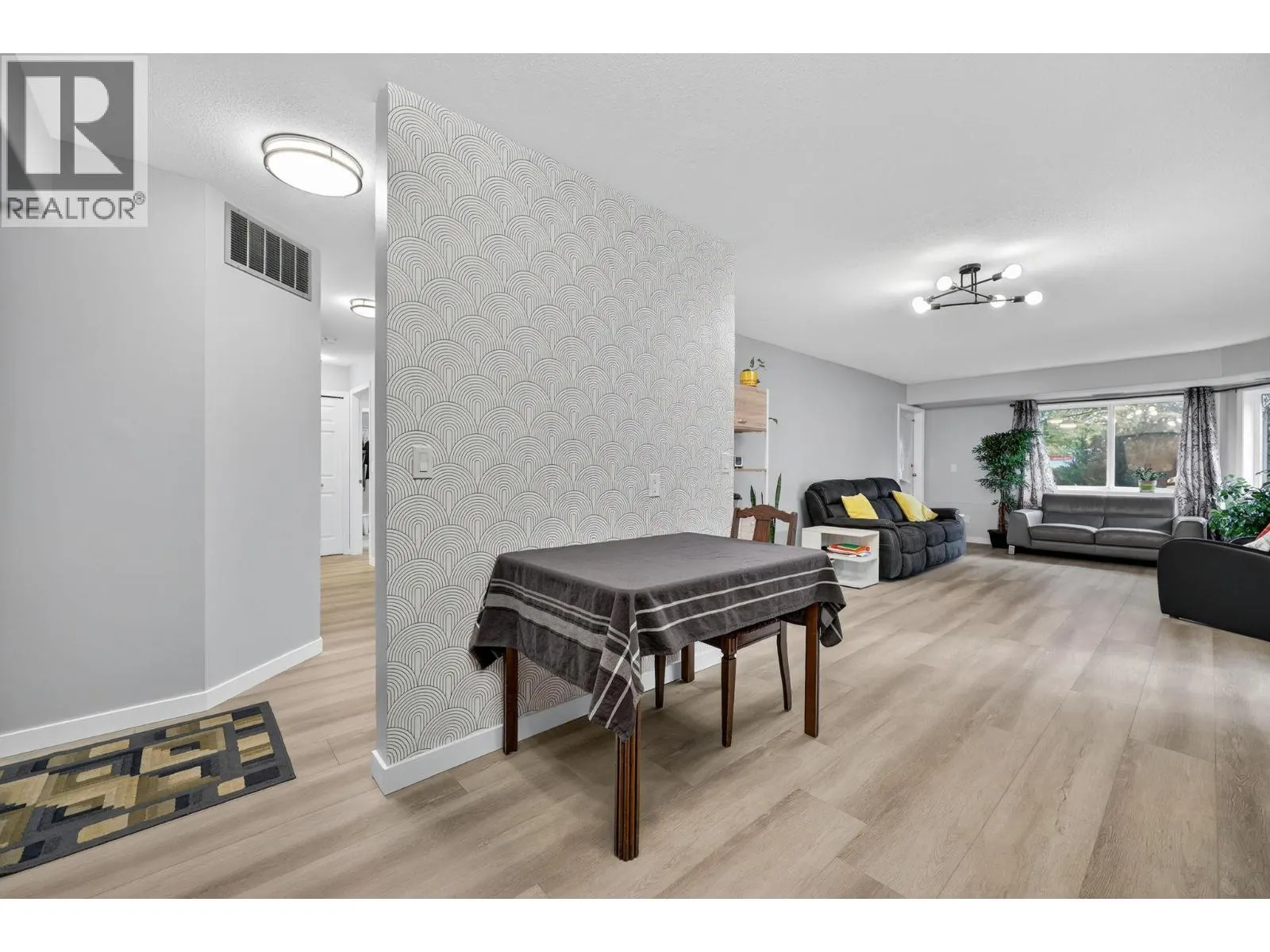 3115 De Montreuil Court Unit# 105