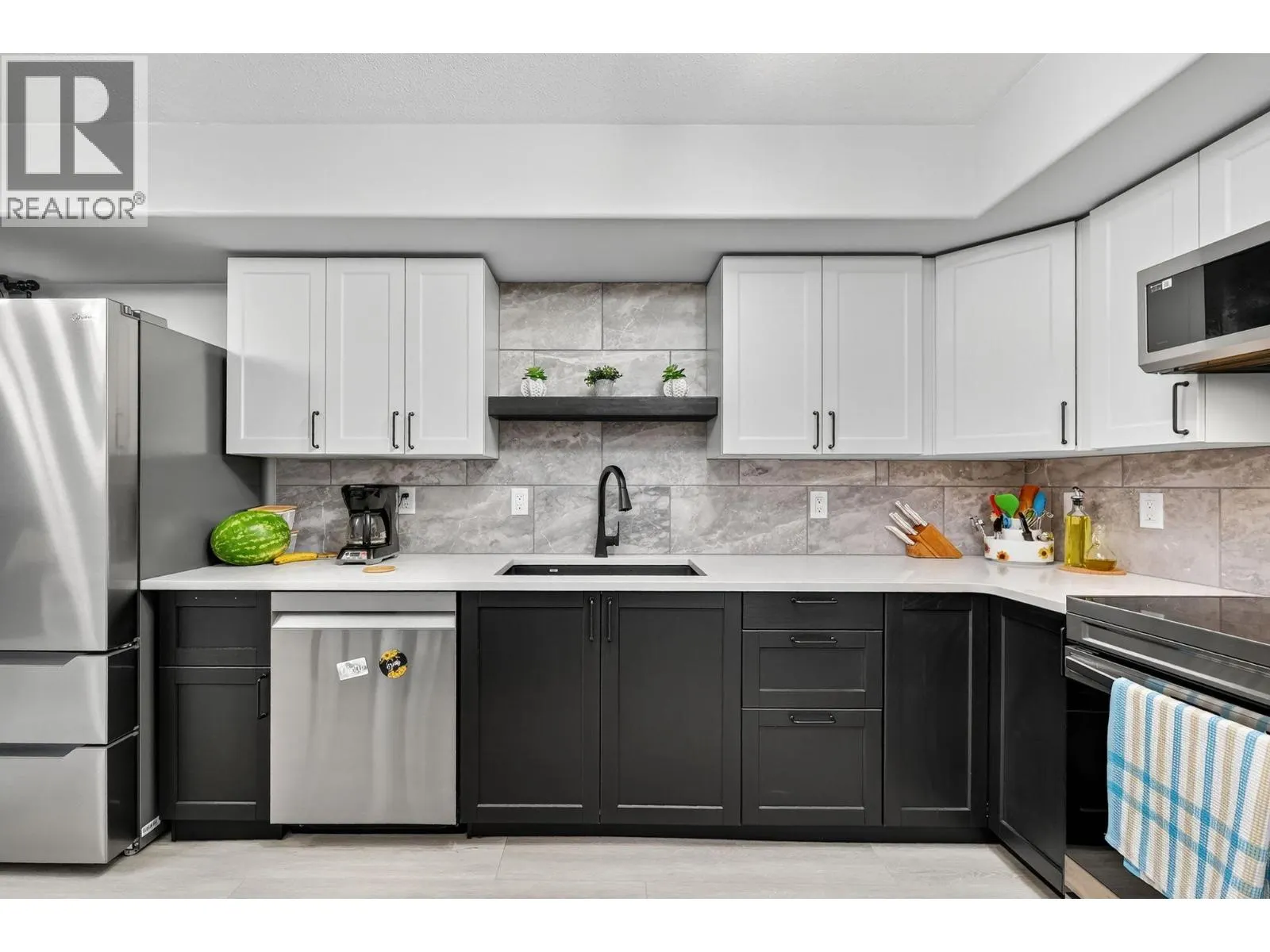 3115 De Montreuil Court Unit# 105