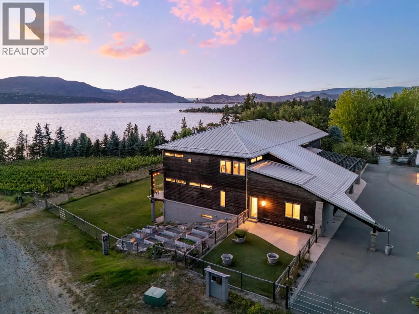 4840 Lakeshore Road