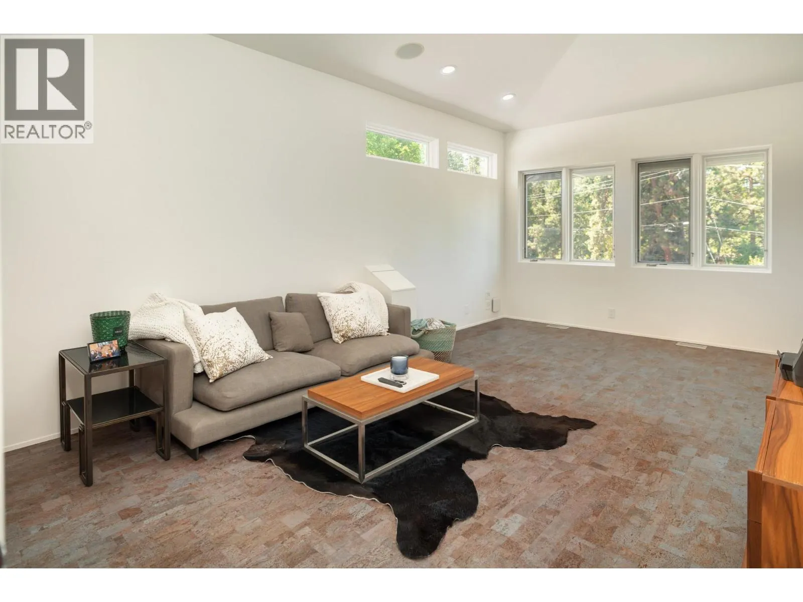 4840 Lakeshore Road