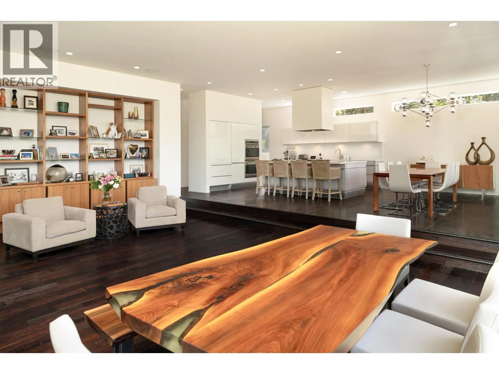 4840 Lakeshore Road