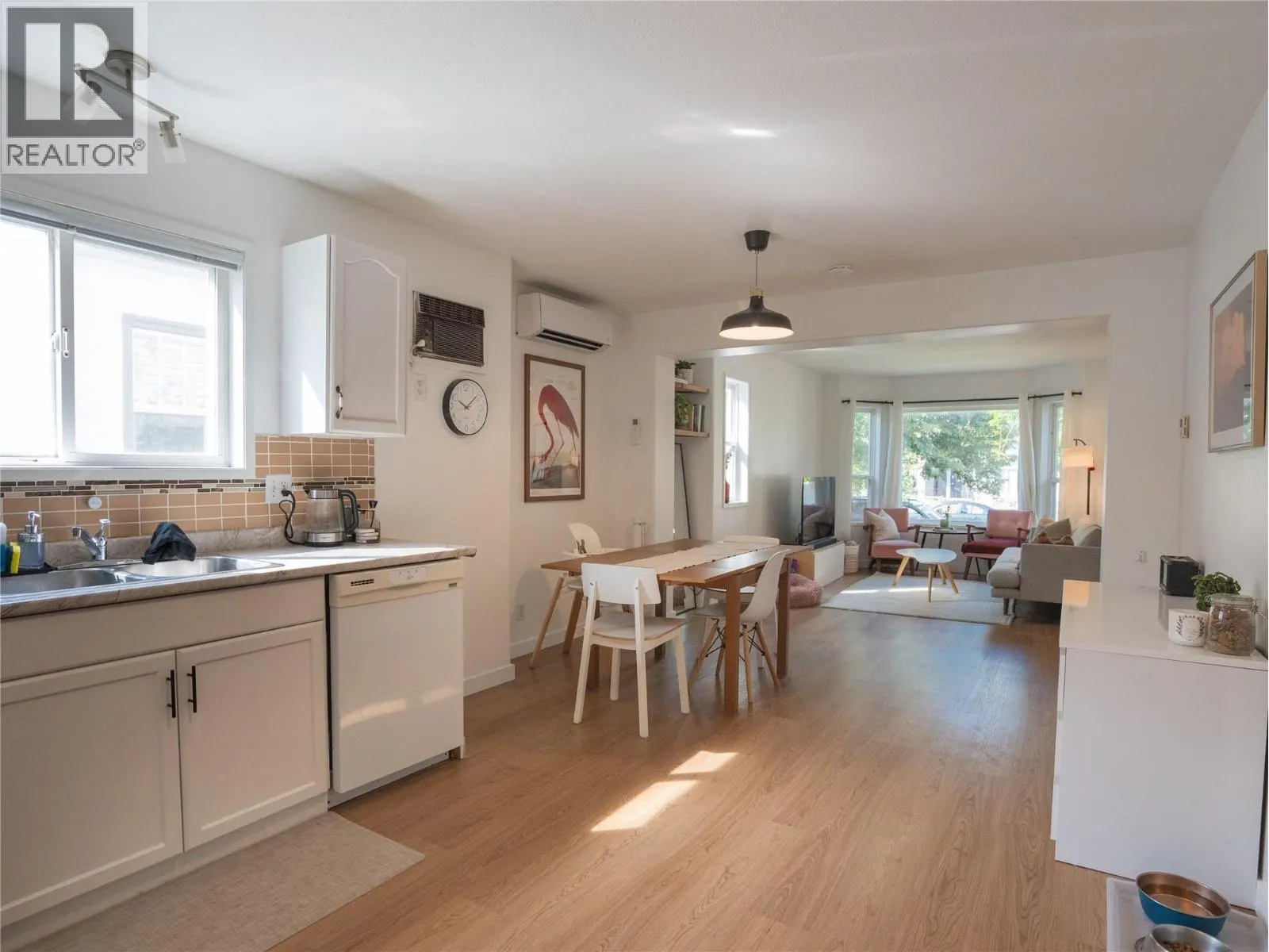 532 Papineau Street Unit# 102