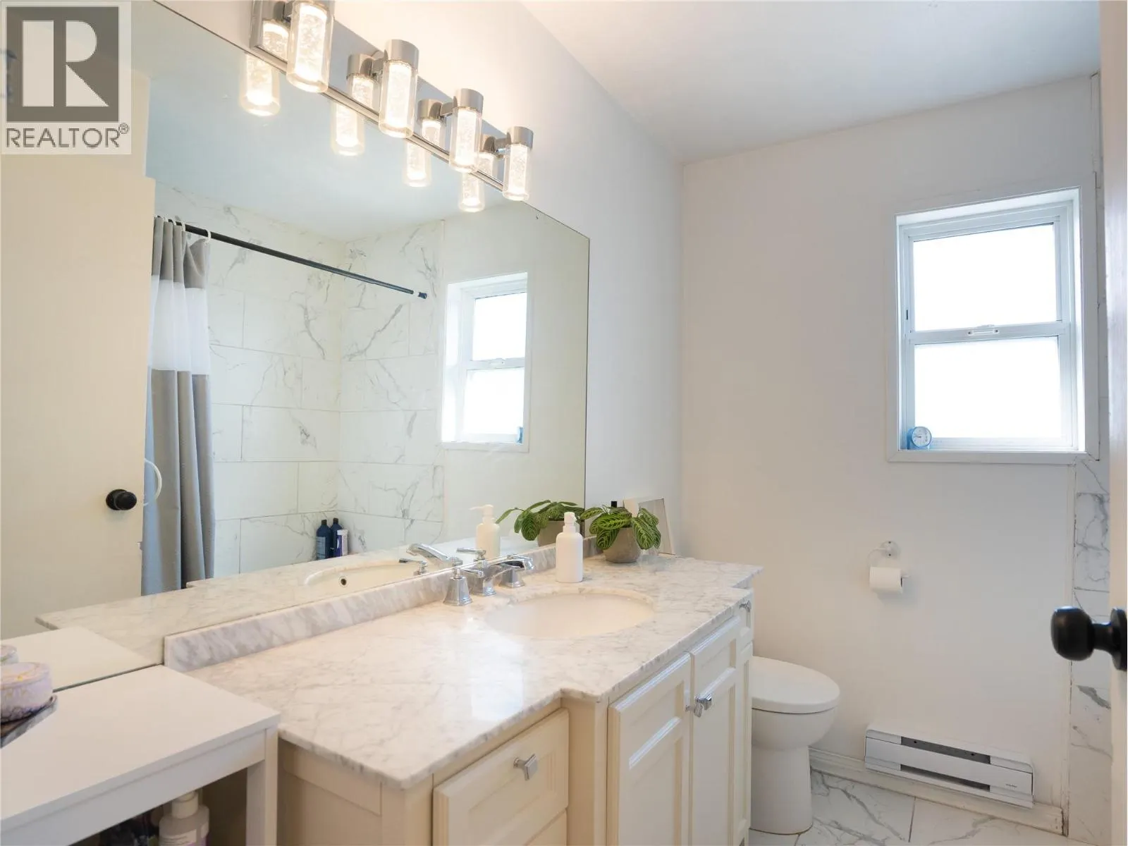 532 Papineau Street Unit# 102