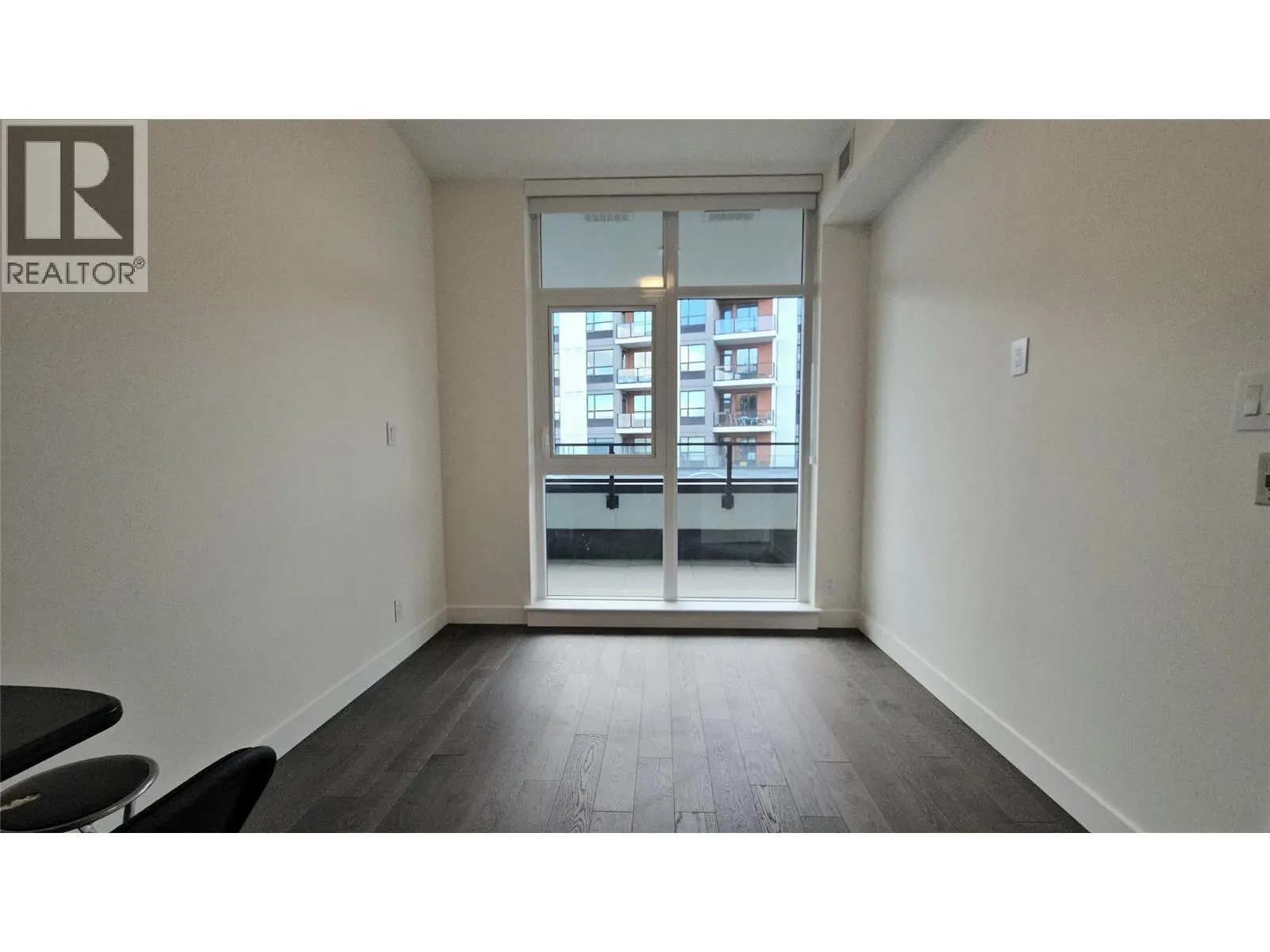 3409 Lakeshore Road Unit# 305
