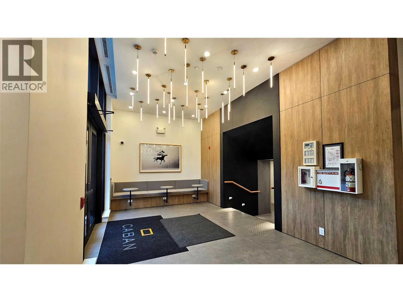 3409 Lakeshore Road Unit# 305