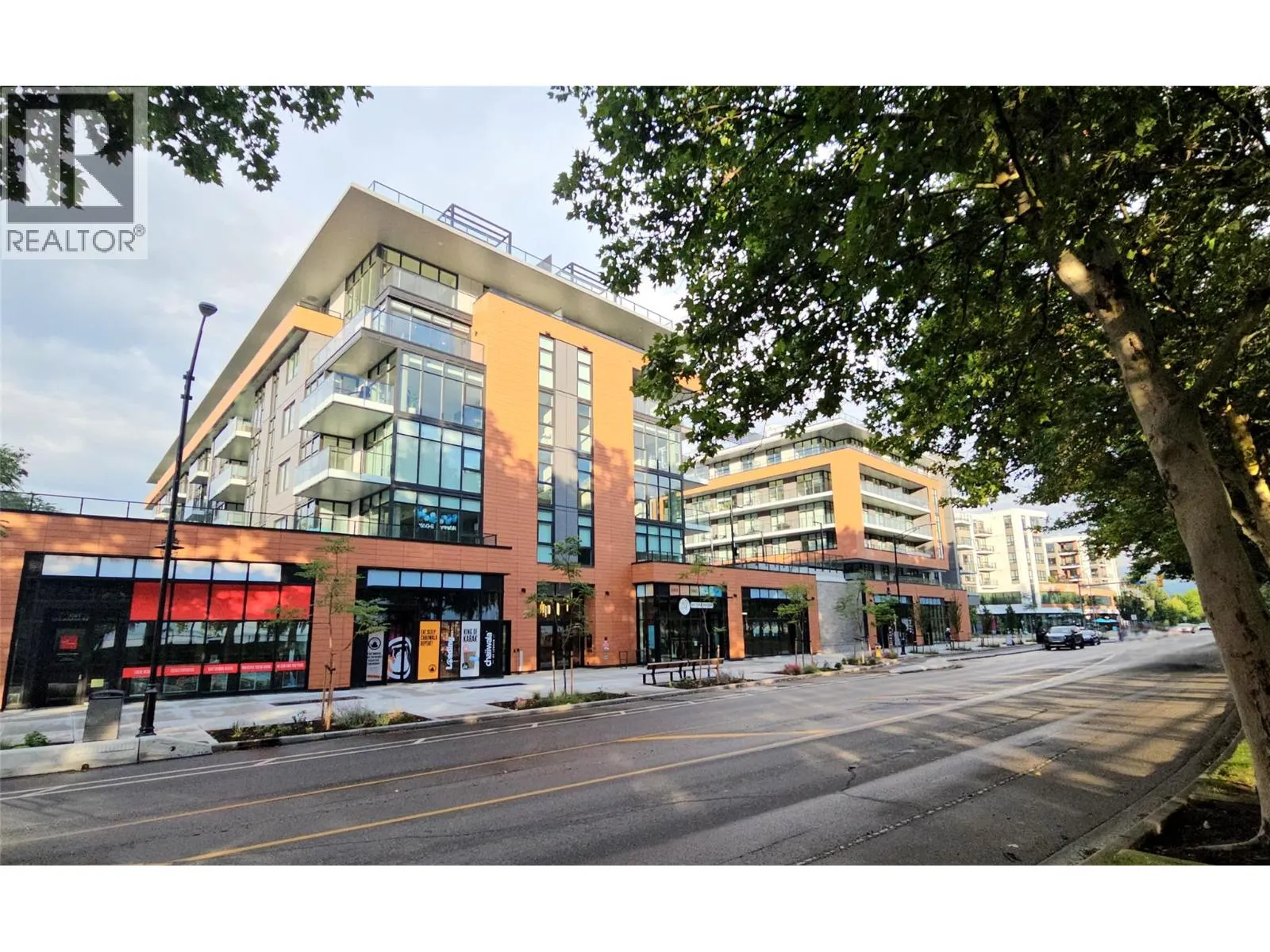 3409 Lakeshore Road Unit# 305