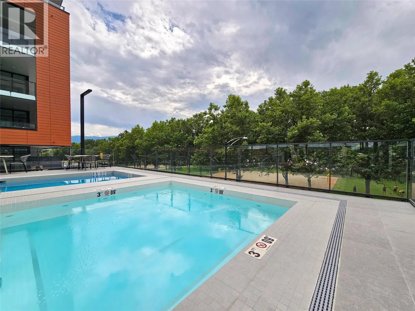 3409 Lakeshore Road Unit# 305