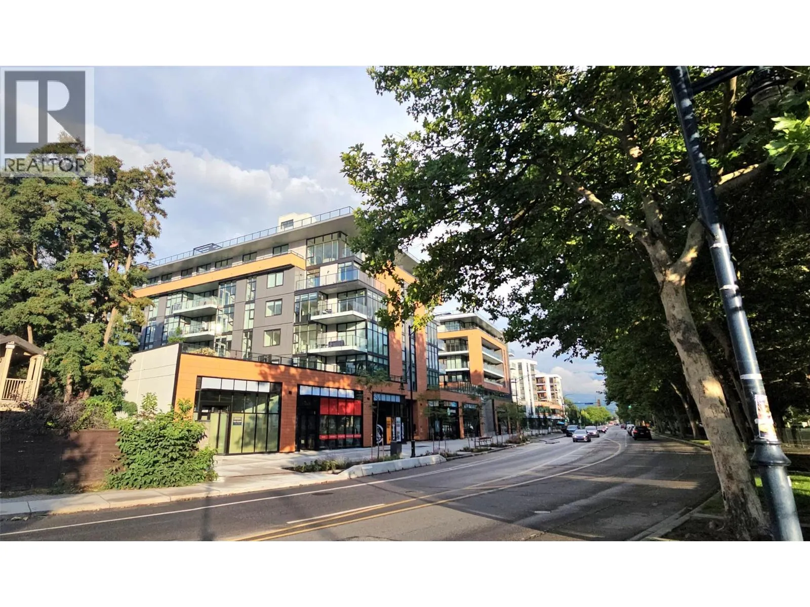 3409 Lakeshore Road Unit# 305