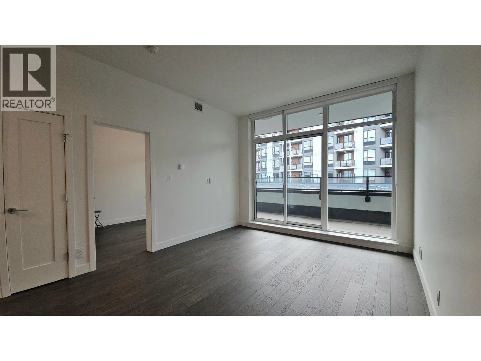 3409 Lakeshore Road Unit# 305