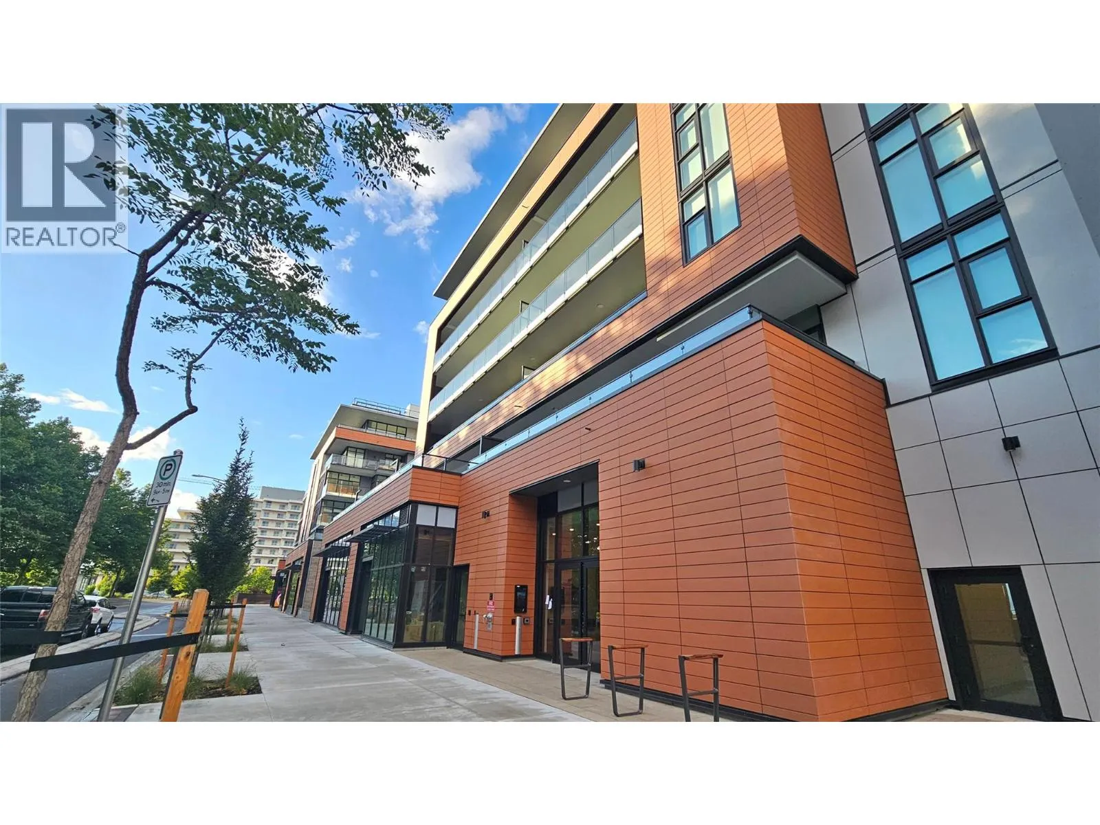 3409 Lakeshore Road Unit# 305