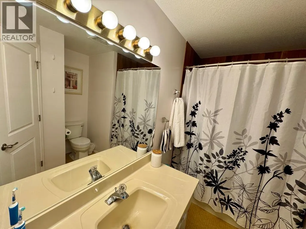 1708 CEDARWOOD Court
