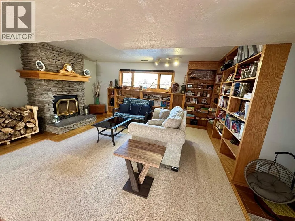 1708 CEDARWOOD Court