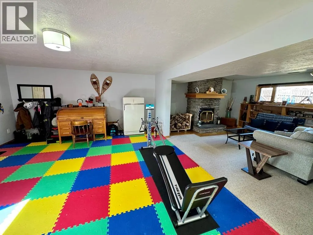1708 CEDARWOOD Court