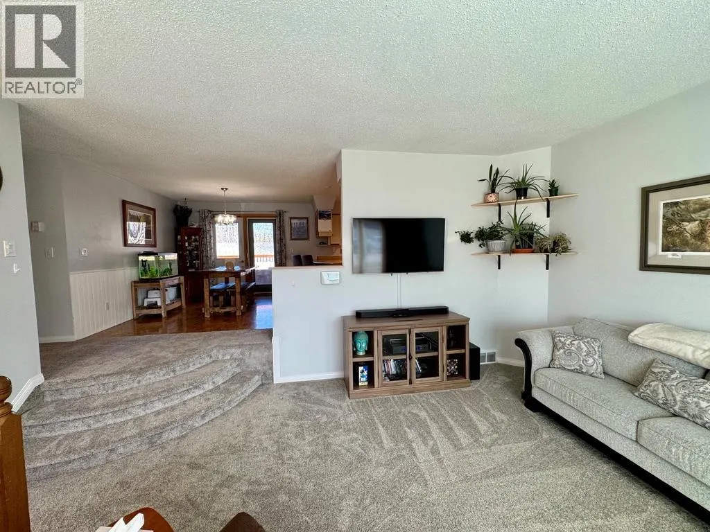 1708 CEDARWOOD Court