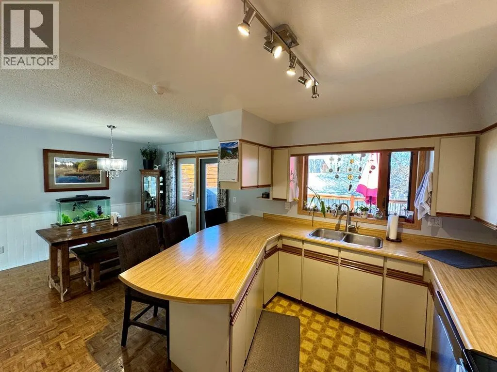 1708 CEDARWOOD Court