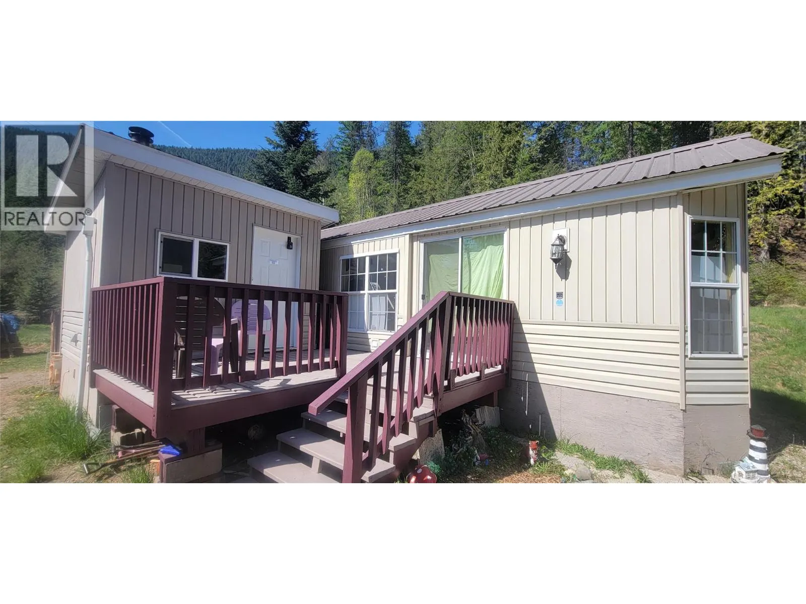 2467 SLOCAN VALLEY  WEST Road