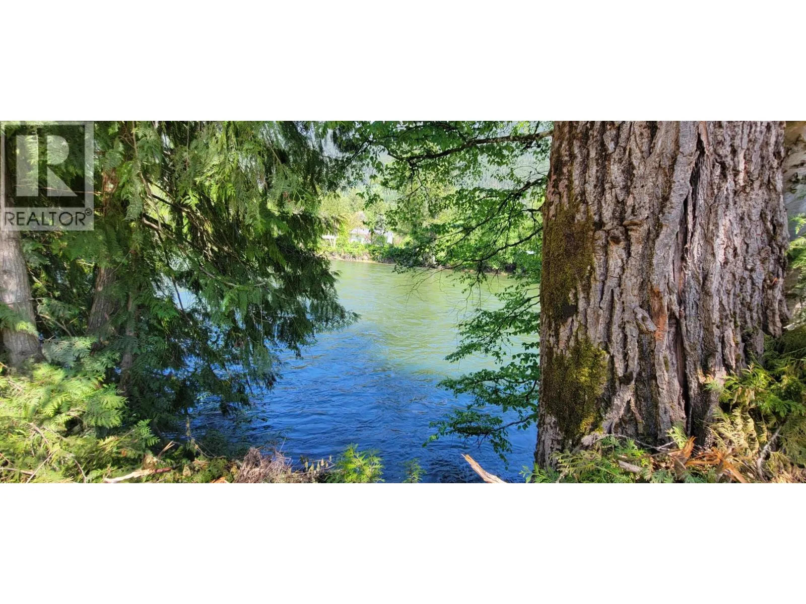 2467 SLOCAN VALLEY  WEST Road