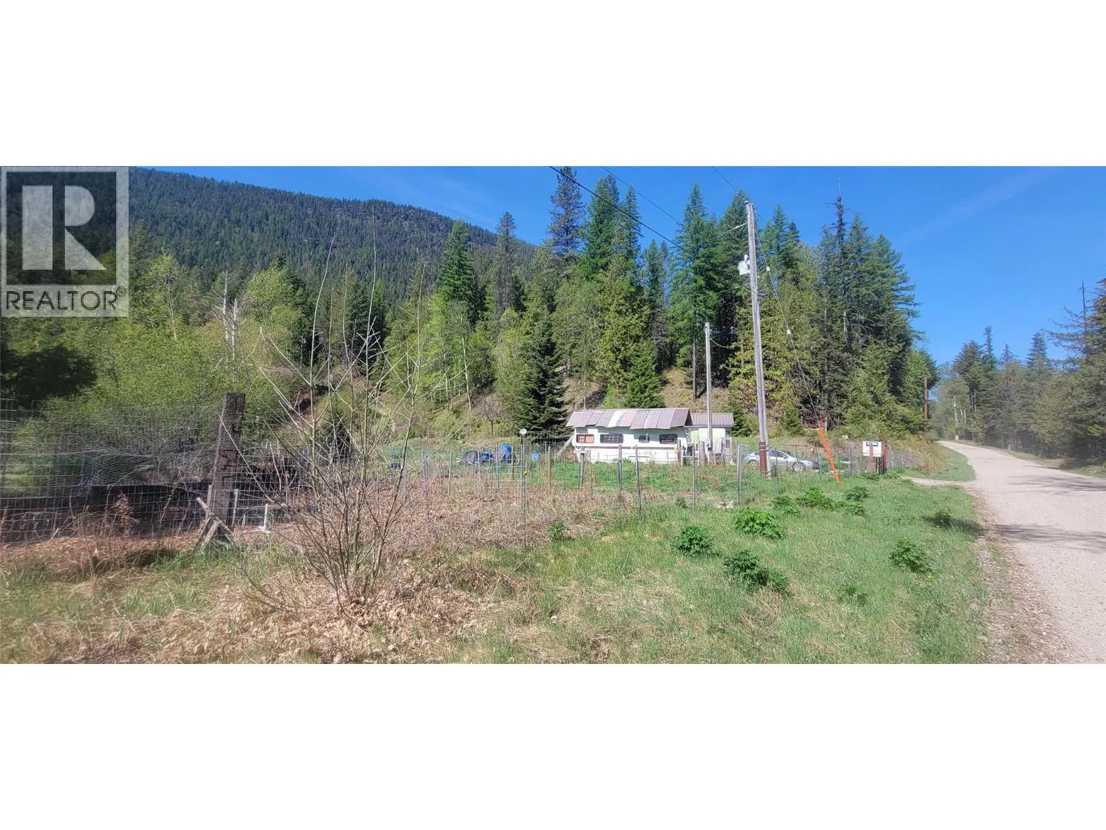 2467 SLOCAN VALLEY  WEST Road