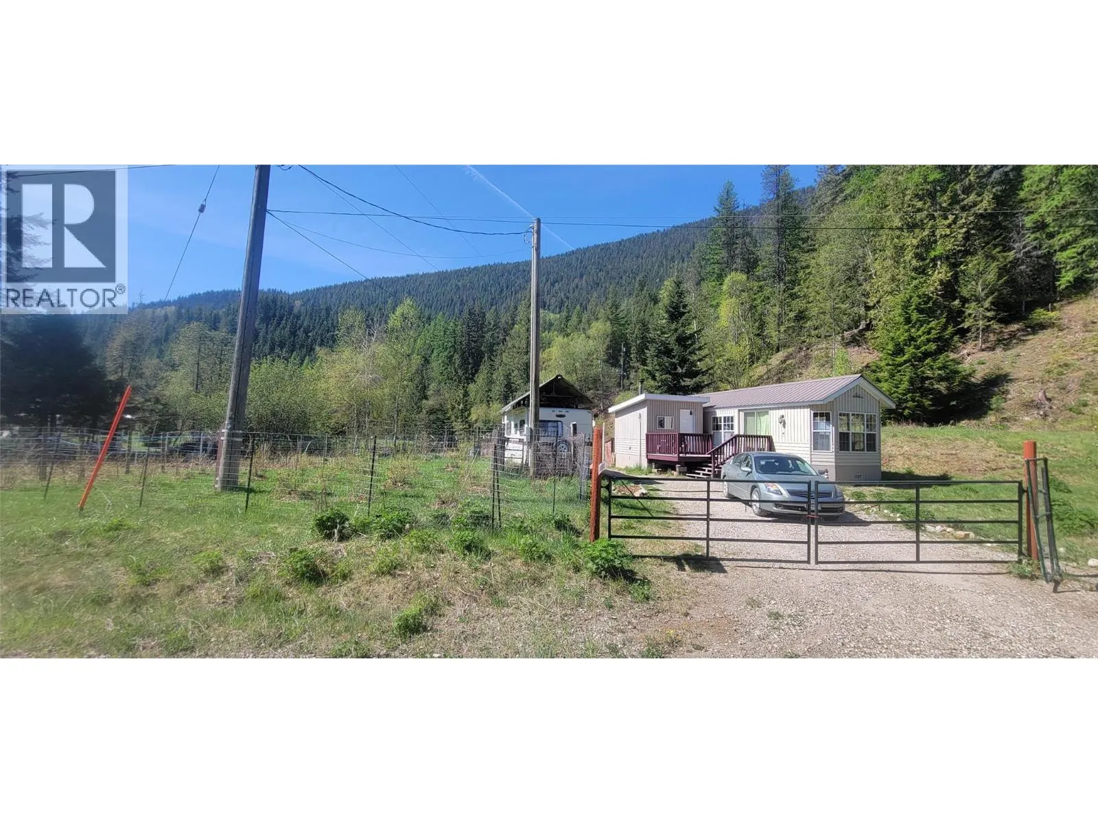 2467 SLOCAN VALLEY  WEST Road