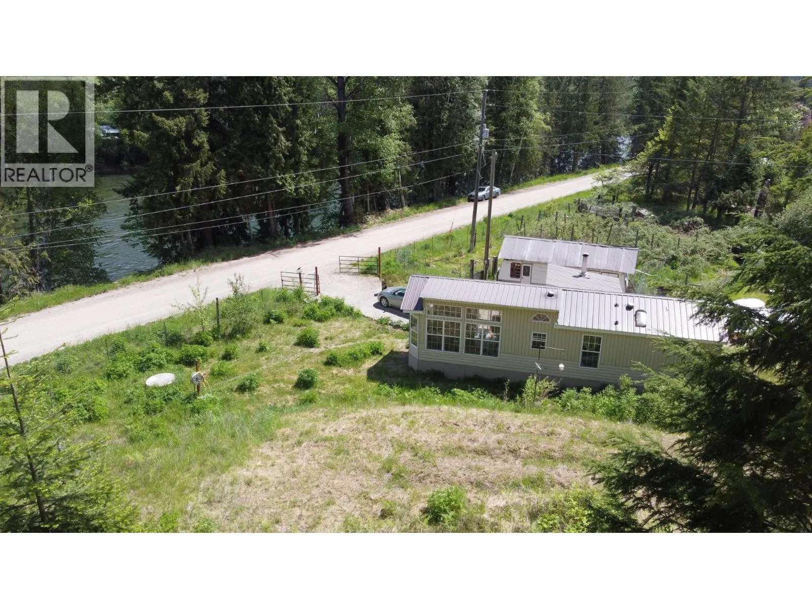 2467 SLOCAN VALLEY  WEST Road