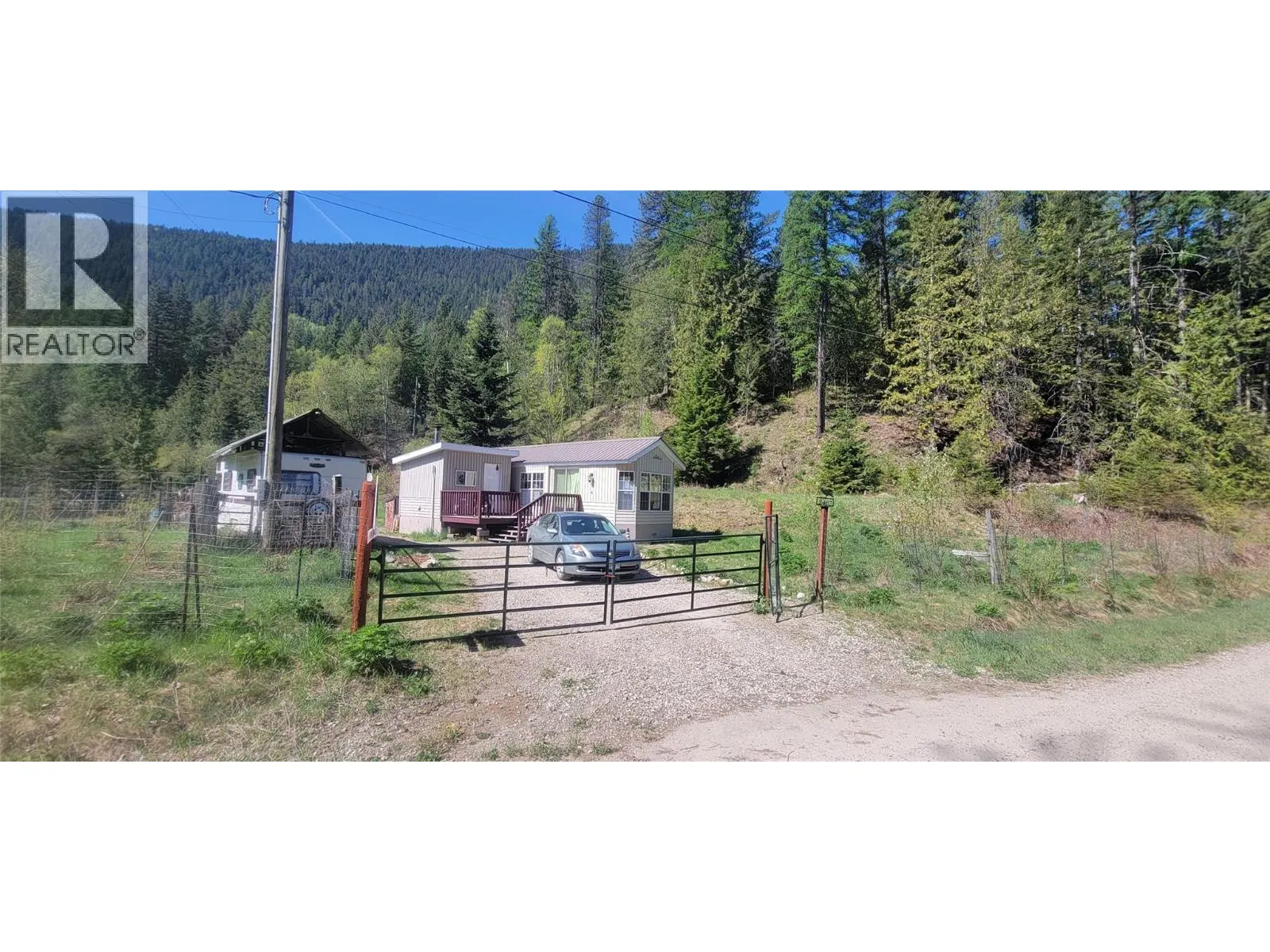 2467 SLOCAN VALLEY  WEST Road