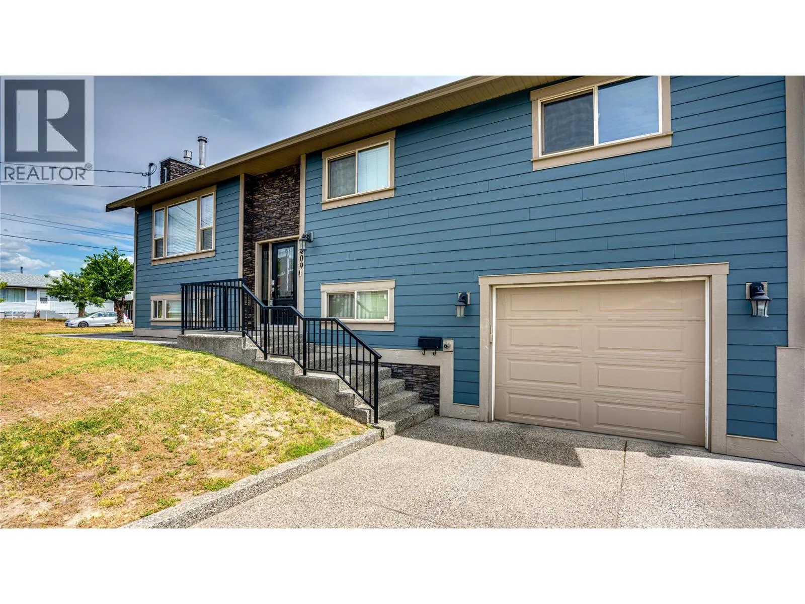 5409 Willow Drive