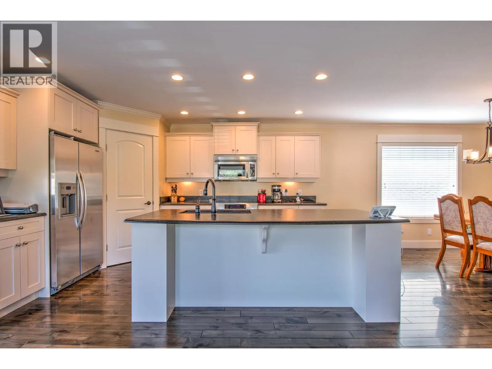 5409 Willow Drive