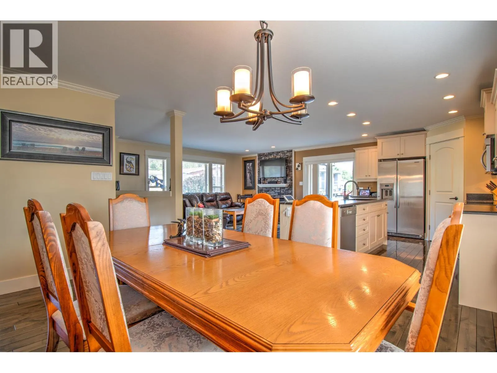 5409 Willow Drive