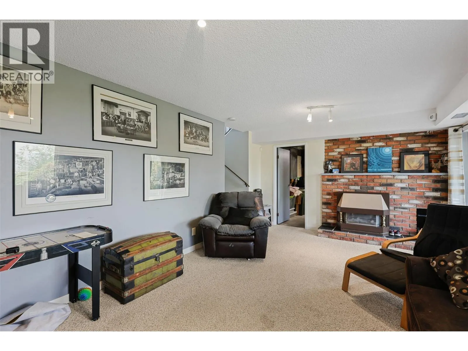 1574 GRIFFIN Terrace