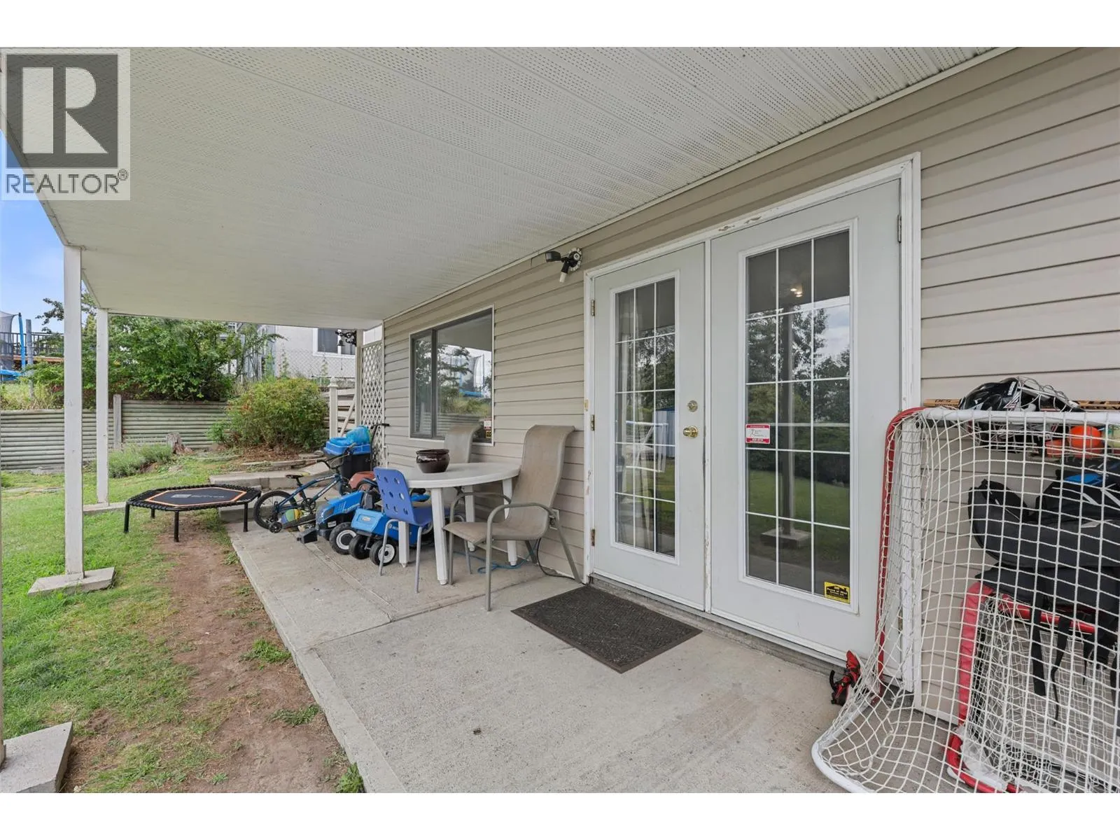 1574 GRIFFIN Terrace