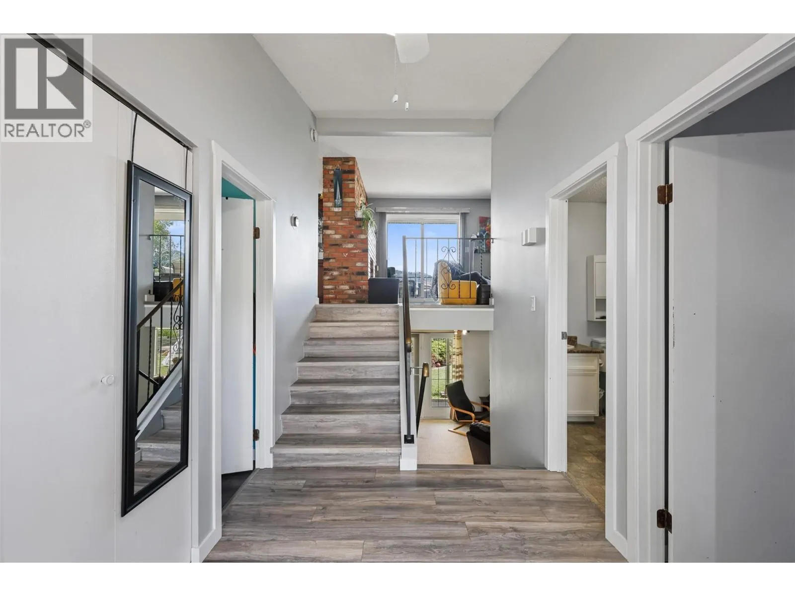1574 GRIFFIN Terrace