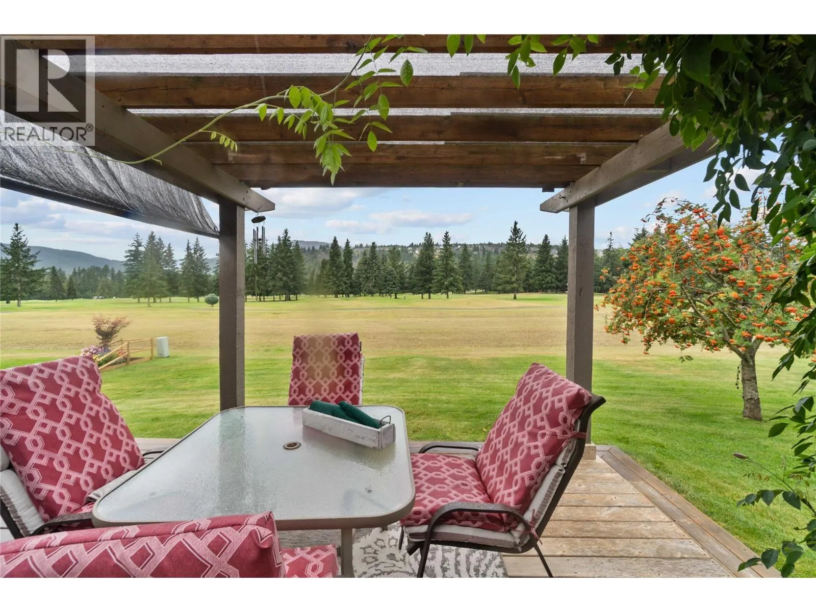 2552 Golf View Crescent