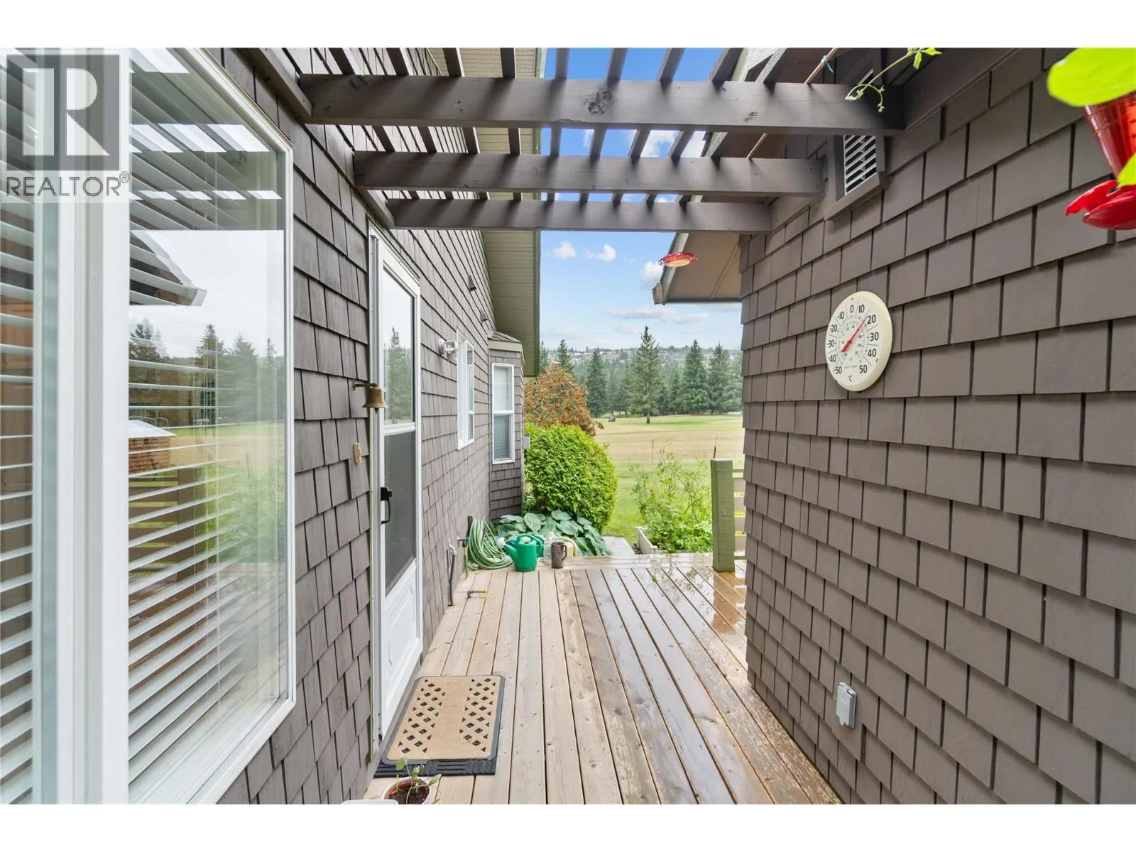 2552 Golf View Crescent