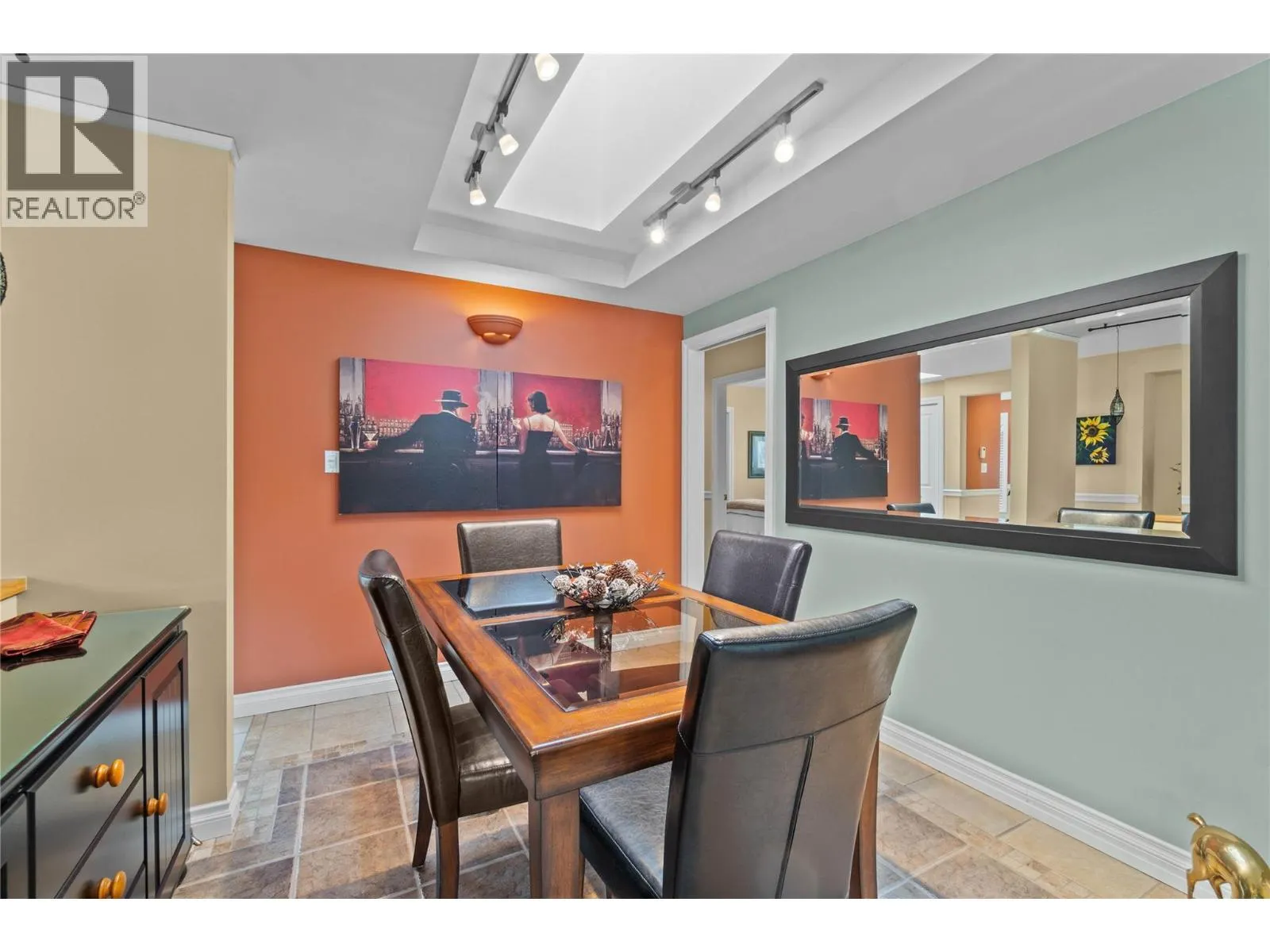 2552 Golf View Crescent